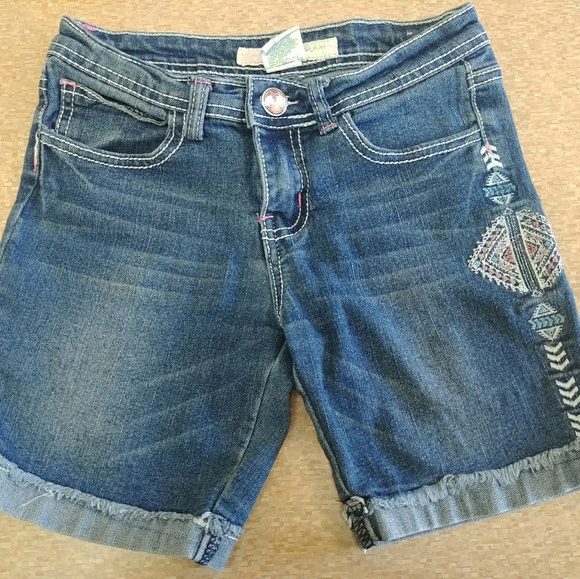Free Planet Other - Shorts